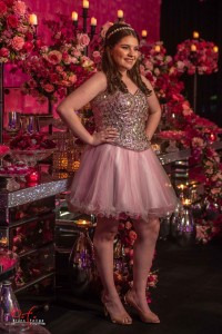 eduarda nicole fotos 15 anos atelier ivana beaumond vestido de debutante rosa pink preto  (20)
